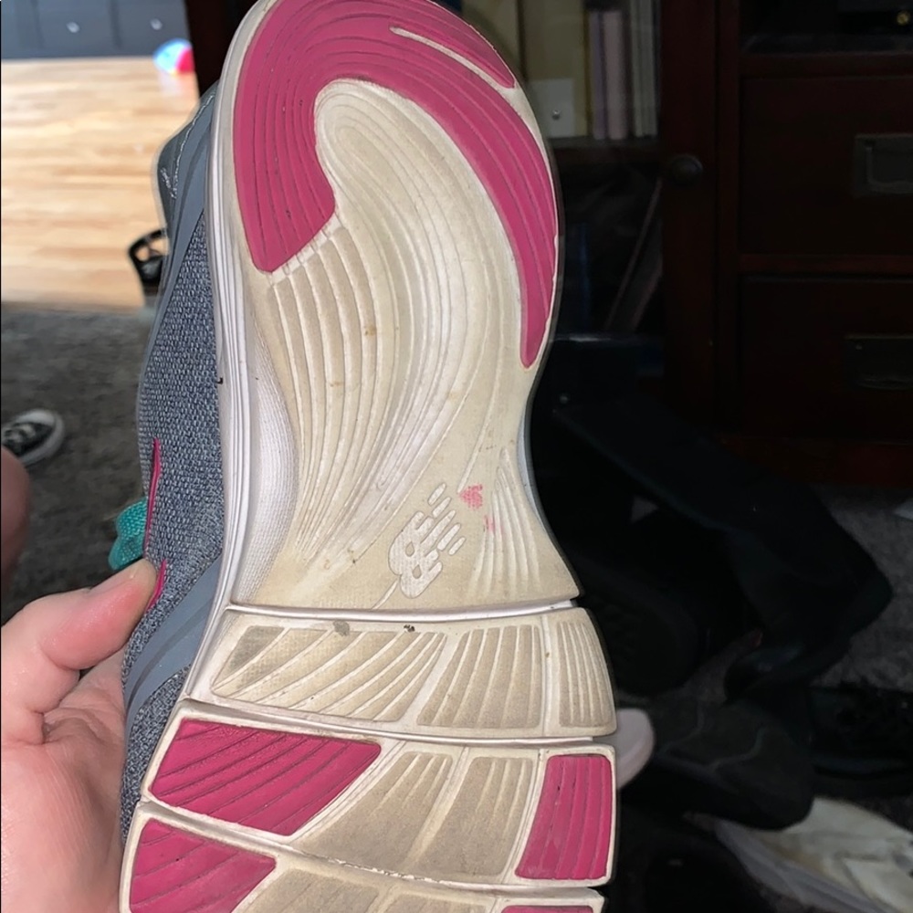 Sneakers - Picture 3 of 4